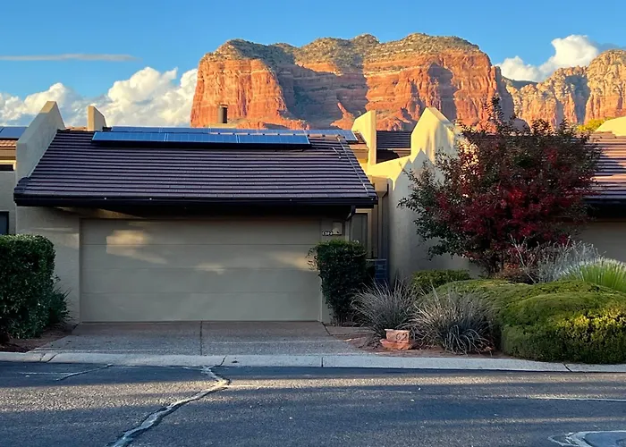 Remodeled Townhome On Golf Course With Stunning Red Rock Views Sedona