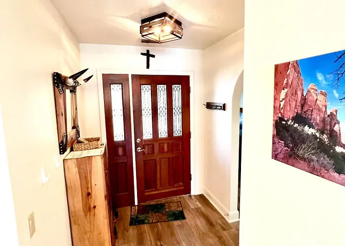 Holiday home Remodeled Townhome On Golf Course With Stunning Red Rock Views Sedona