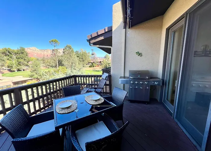 Remodeled Townhome On Golf Course With Stunning Red Rock Views Holiday home Sedona